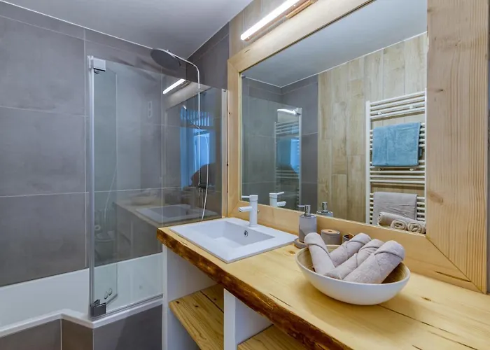 Le Petit Balcon Avec Vue Sur Le Mont-blanc Chamonix